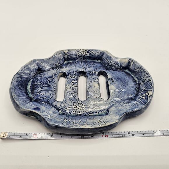 Artist Signed Blue Floral Impressed Pottery Soap Dish Nature-inspired Soap Rest - Picture 5 of 6